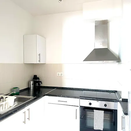 アパート Prime - Modern 3 Bedroom Family & Parking Included *