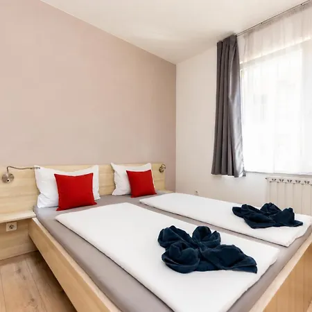 Lejlighed Prime - Modern 3 Bedroom Family & Parking Included *